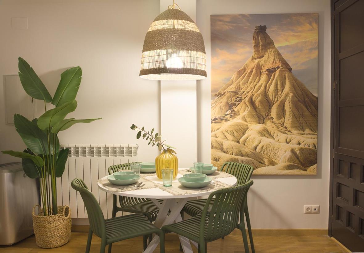 Apartamento Palacio Descalzos Tudela Dış mekan fotoğraf